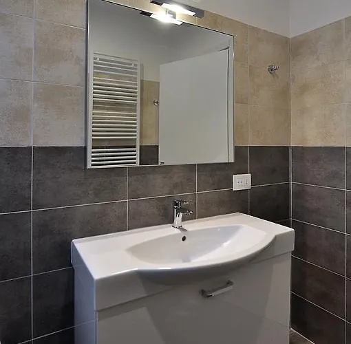 Bb Arcimboldi 4* מילאנו